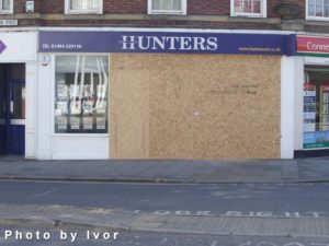 Hunters - Following Car Crash 2014-03-13