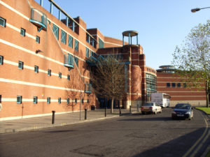 HighWycombe-StMarysStreet-WycombeSwan-2008-12-05-SDC11236