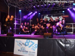 HighWycombe-ChristmasLightSwitchOn-2015-11-19-SDC12698