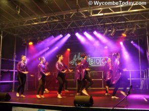 HighWycombe-ChristmasLightSwitchOn-2015-11-19-SDC12709