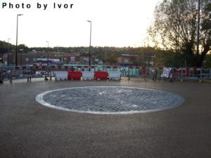 Ivor-2015-11-10-OxfordRoad-Roundabout-SDC12584