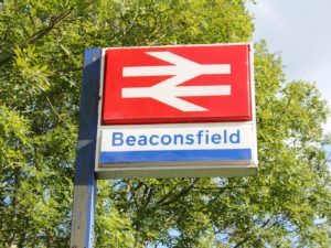 Beaconsfield-RailwayStation-2015-08-08-IMG_5649